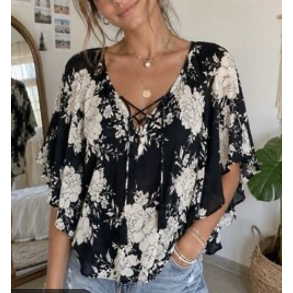Billabong Ray Of Light Floral Blouse Sz S Oversized Black White Front Tie Boho